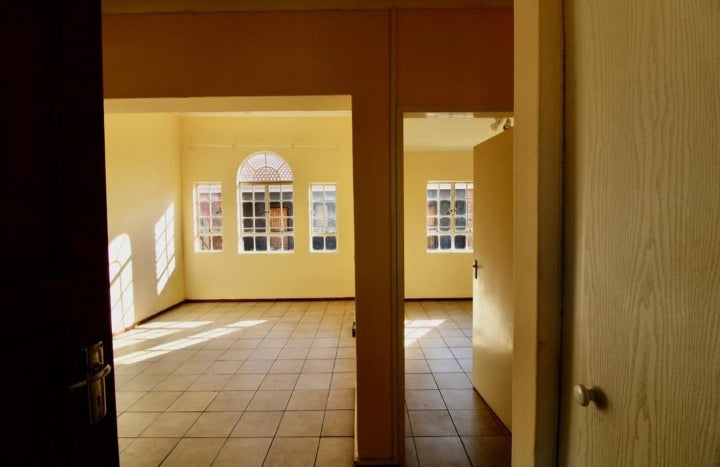 Flat To Rent In Ravenswood