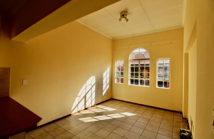 Flat To Rent In Ravenswood