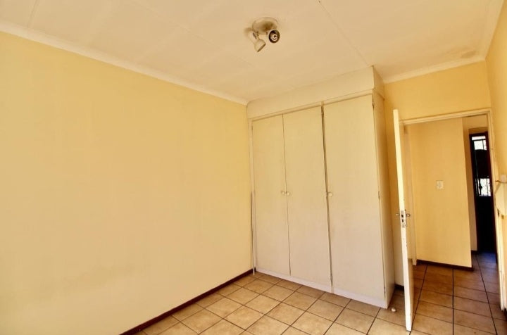 Flat To Rent In Ravenswood