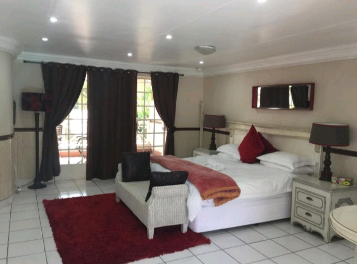 Per Night Summer View Guest Lodge