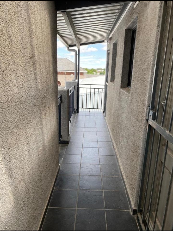 Flat To Rent In Churchill Estate
