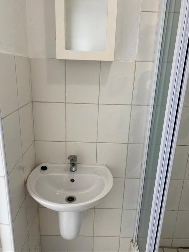 Flat To Rent In Churchill Estate