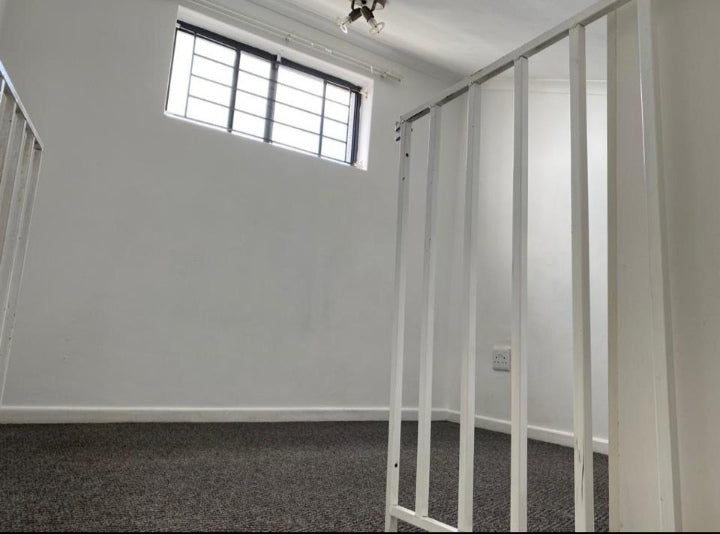 Flat To Rent In Churchill Estate