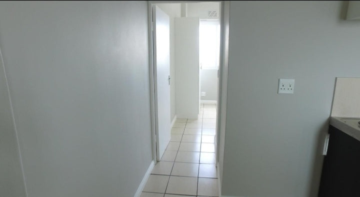 Flat To Rent In Parow Central