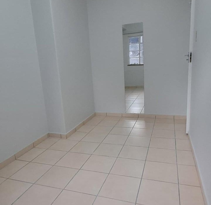 Flat To Rent In Fairfield Estate