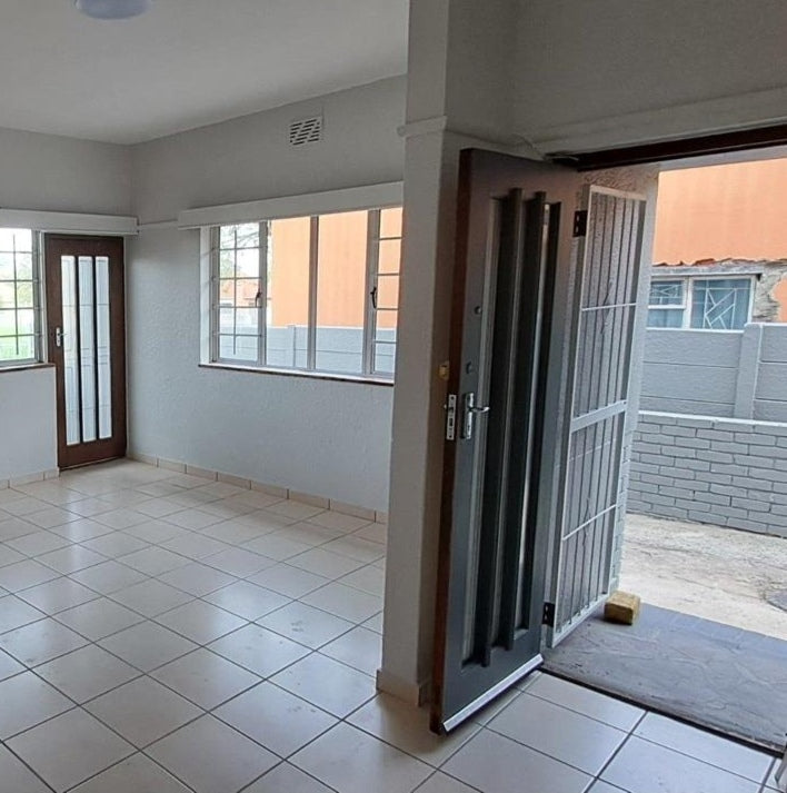 Flat To Rent In Fairfield Estate