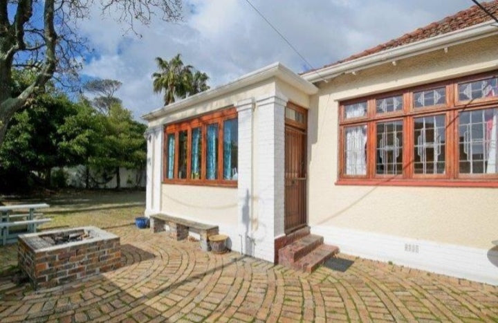 Flat To Rent In Rosebank
