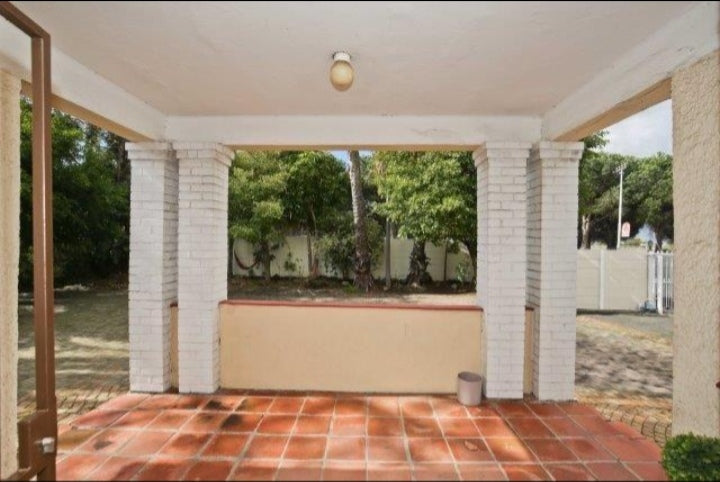Flat To Rent In Rosebank