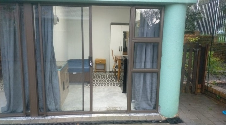 Flat To Rent In Rosebank