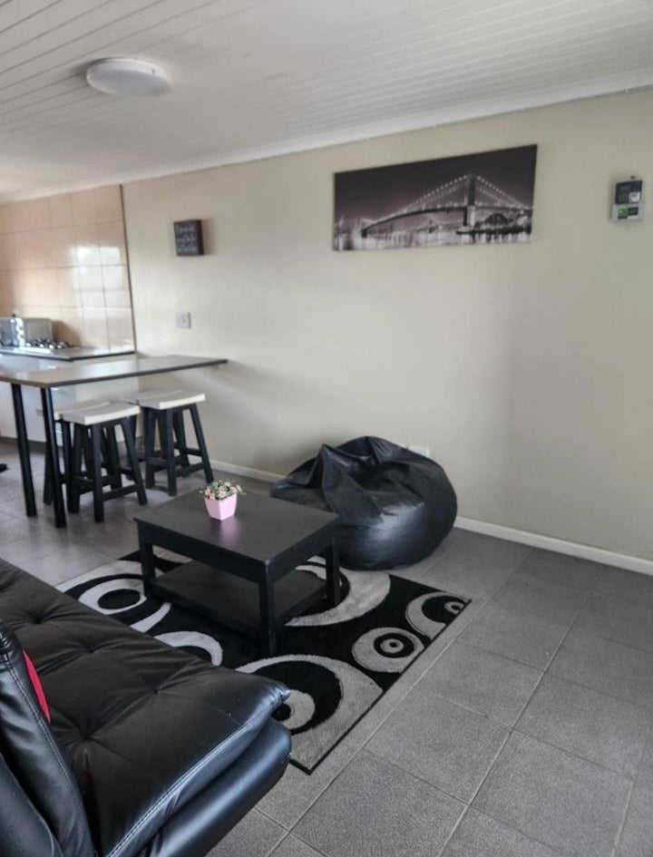 Flat To Rent In Oakdale