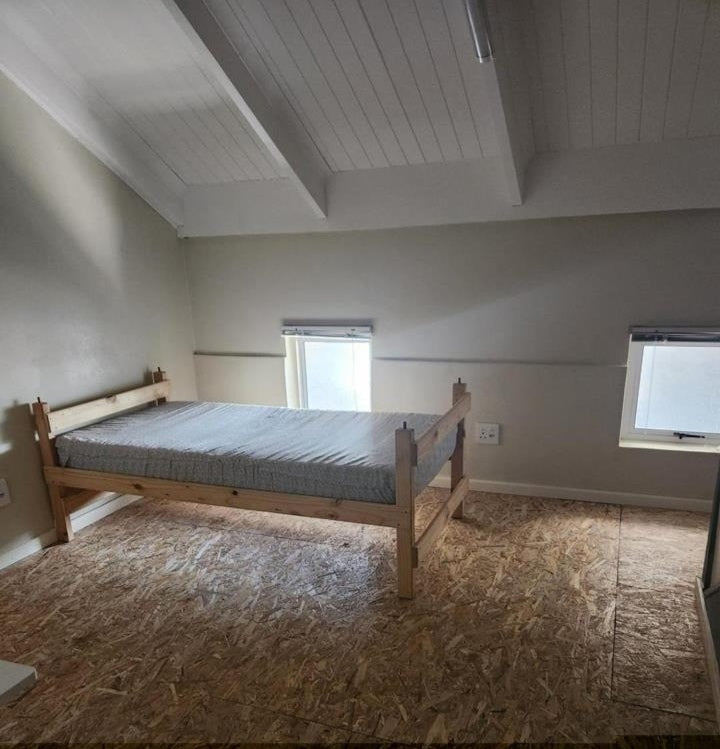 Flat To Rent In Oakdale