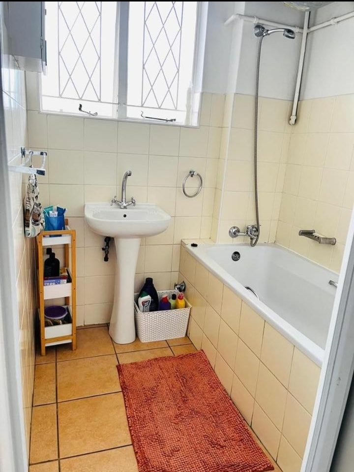 Flat To Rent In Essenwood