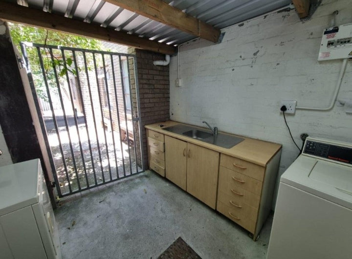 Flat To Rent In Kempenville