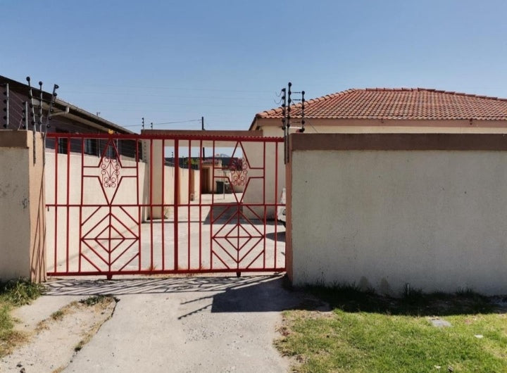Flat To Rent In Elsies River