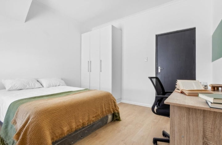 Flat To Rent In Mowbray