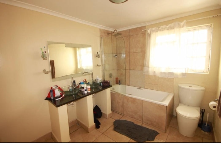 Flat To Rent In Mowbray