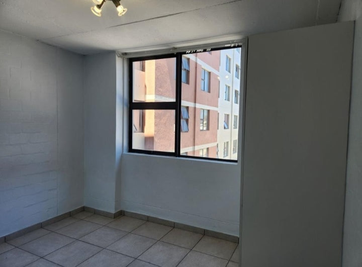 Flat To Rent In Wynberg