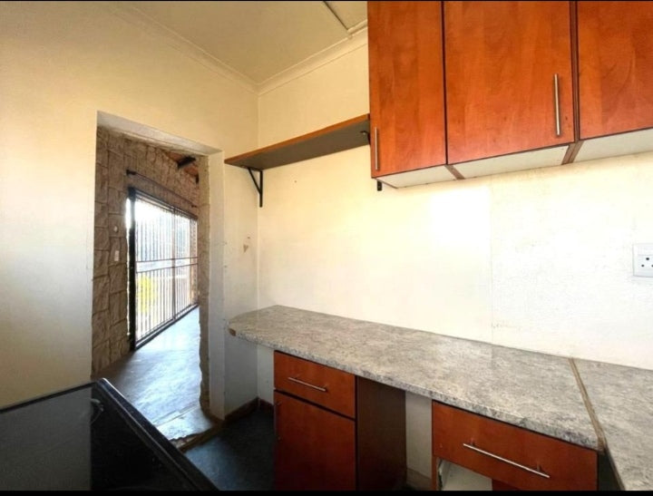 Flat To Rent In Risana