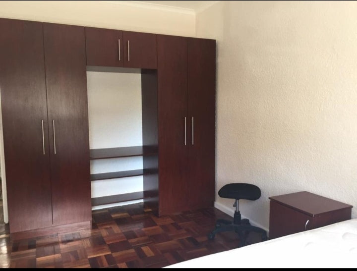 Flat To Rent In Rosebank