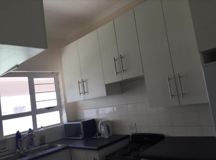 Flat To Rent In Rosebank