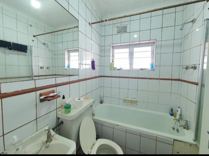 Flat To Rent In Rosebank