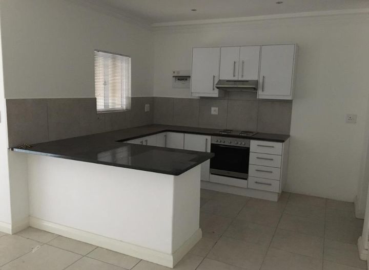 Flat to Rent In Brackenfell Central