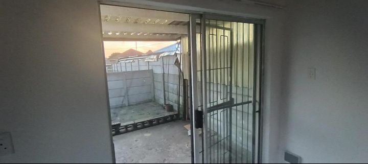 Flat To Rent In Glenlilly