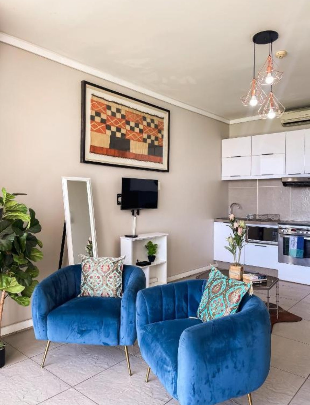 Per Night Point Waters Front Executive