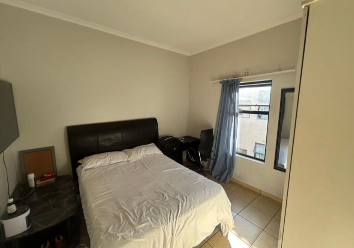 Flat To Rent In Parklands East