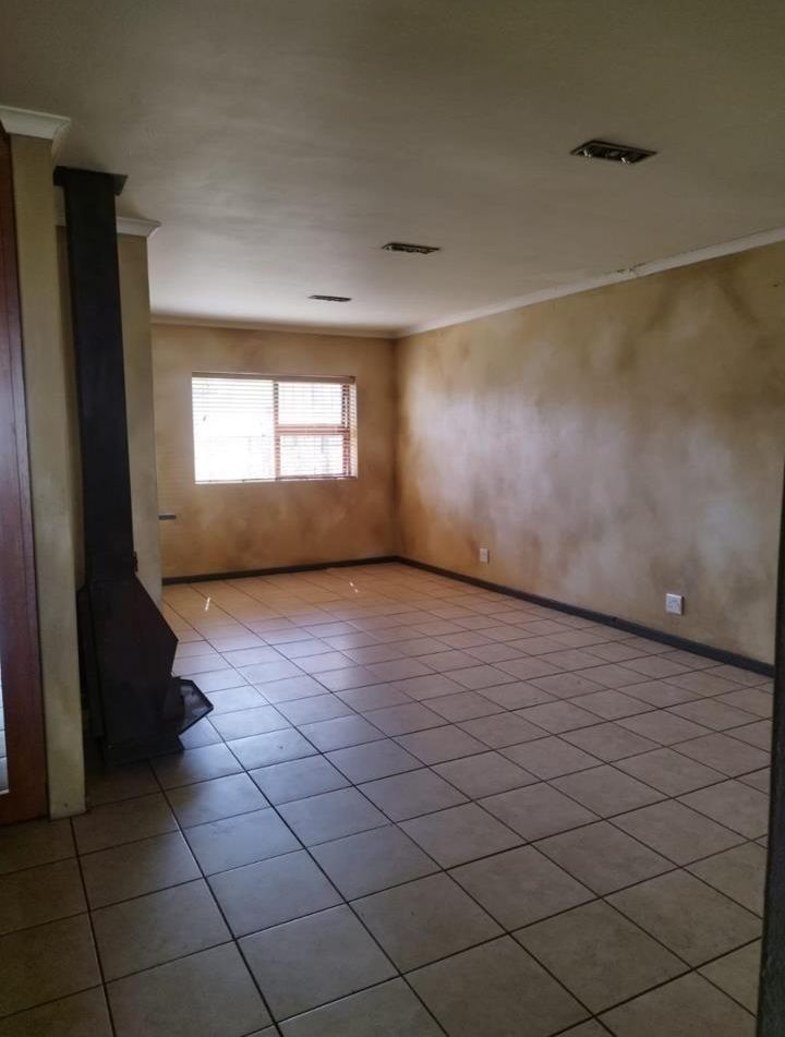 Flat To Rent In Kuils River South