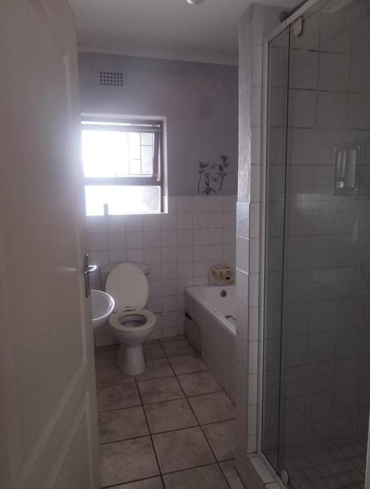 Flat To Rent In Kuils River South