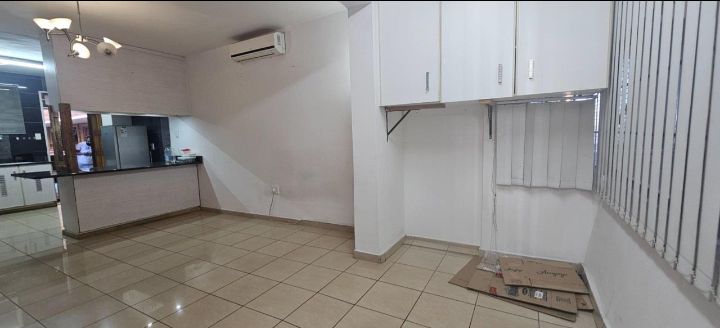 Flat To Rent In Overport