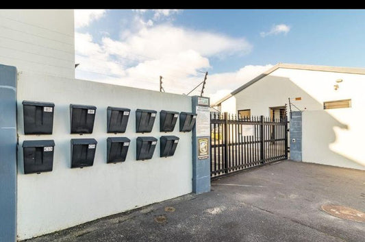 Flat To Rent In Parklands East