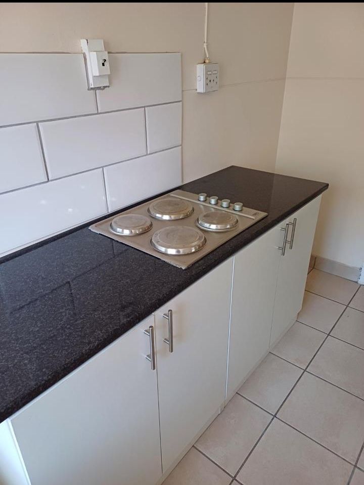 Flat To Rent In Winderm
