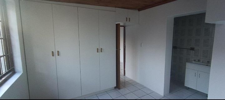 Flat To Rent In Glenlilly