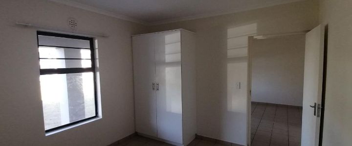 Flat To Rent In Parklands East