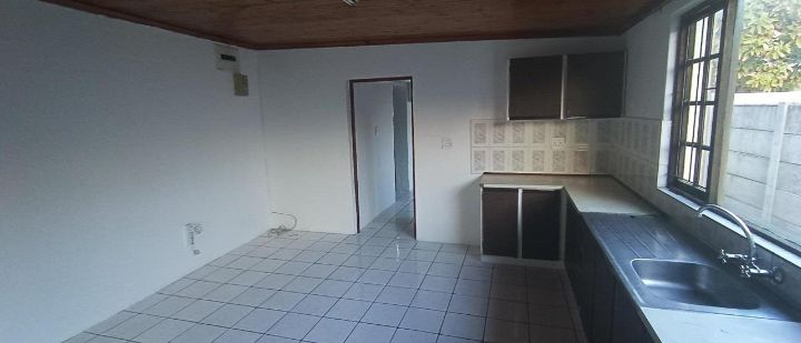 Flat To Rent In Glenlilly
