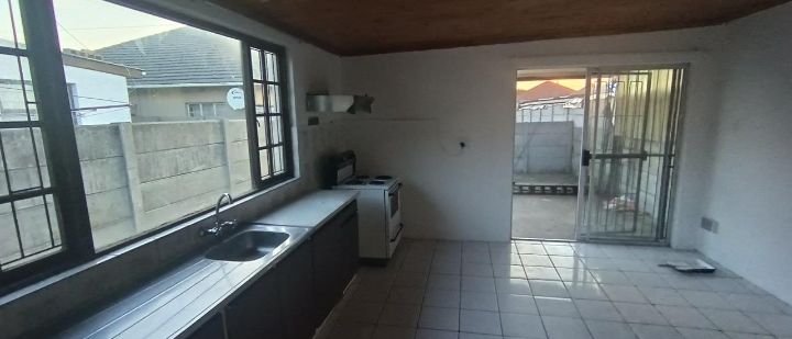 Flat To Rent In Glenlilly