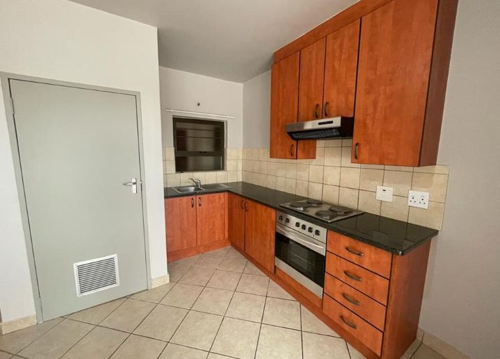 Flat To Rent Oukraal Estate