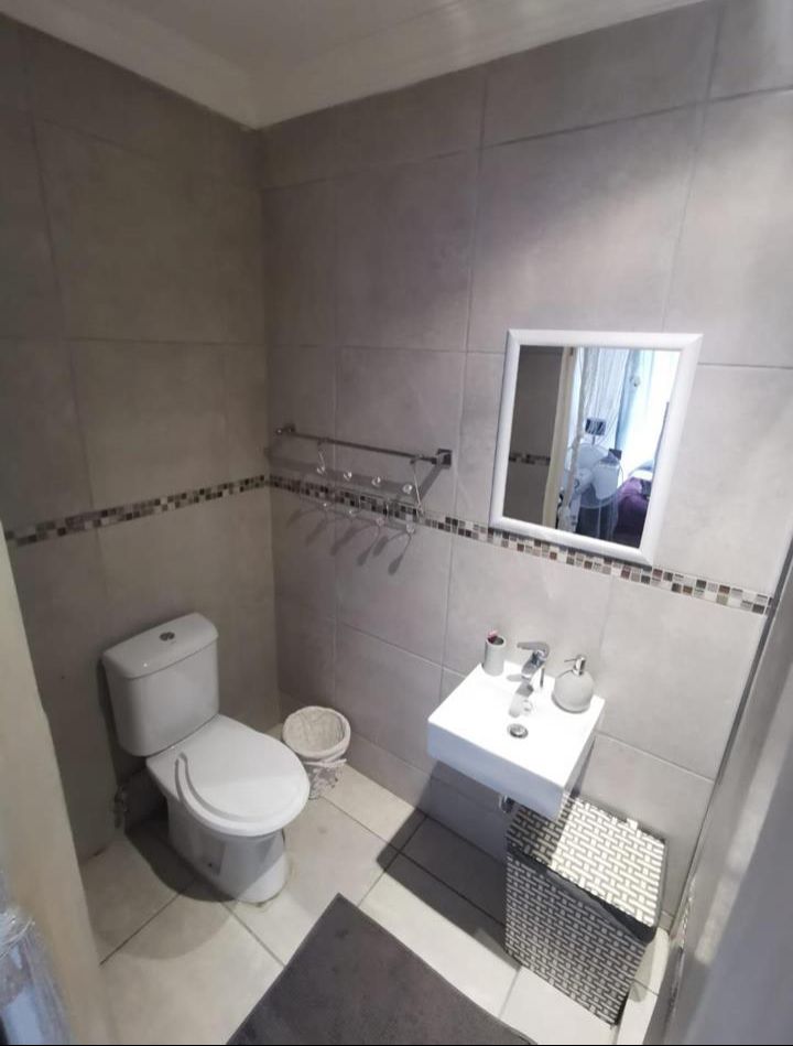 Flat to Rent In Brackenfell Central
