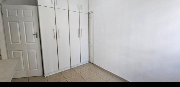 Flat To Rent In Overport