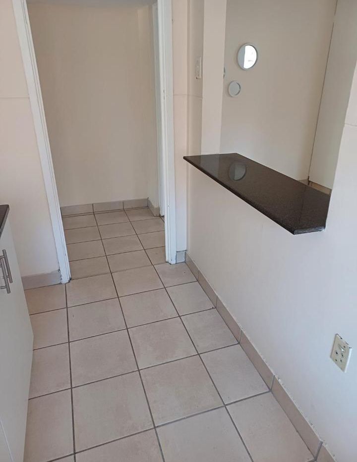Flat To Rent In Winderm