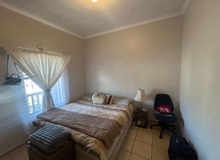 Flat To Rent In Parklands East