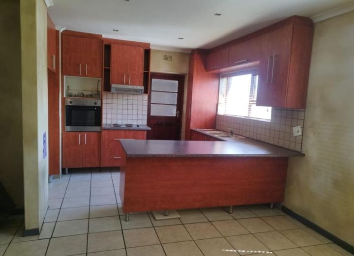 Flat To Rent In Kuils River South