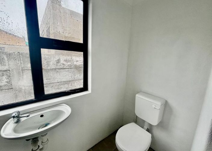 Flat To Rent In Elsie's River