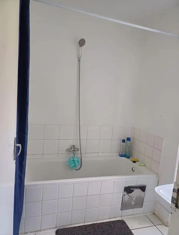 Flat to rent in Westdene