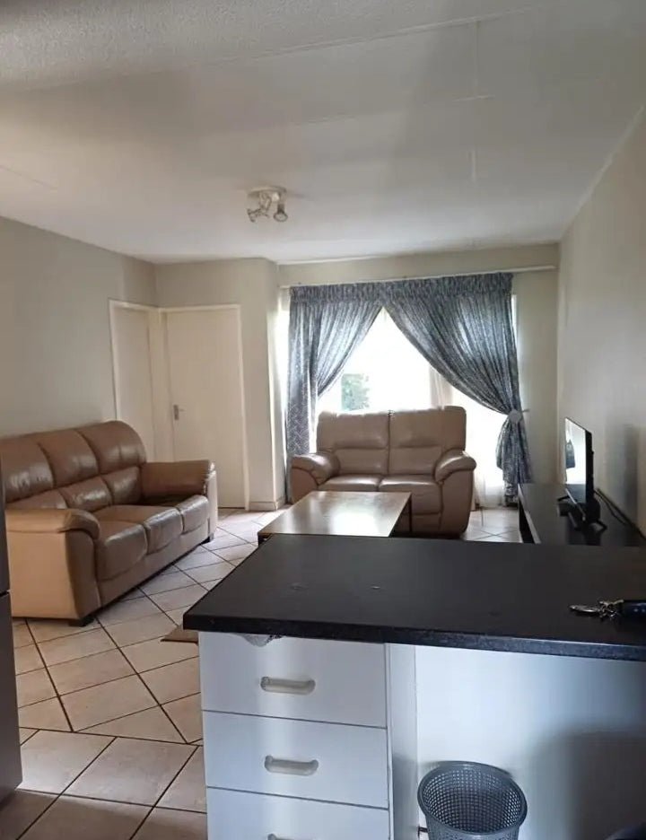 Flat to rent in Westdene