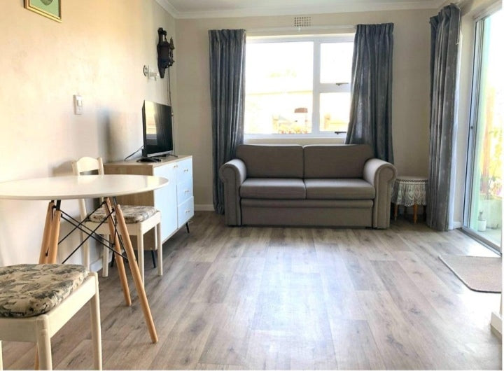 Flat to rent in South Field