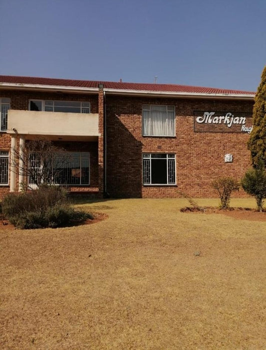 Flat to rent in Greenhills