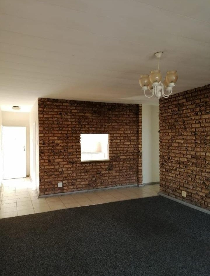 Flat to rent in Greenhills